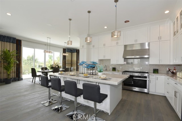 Detail Gallery Image 13 of 63 For 15451 Painter Dr, Chino Hills,  CA 91709 - 5 Beds | 5/1 Baths