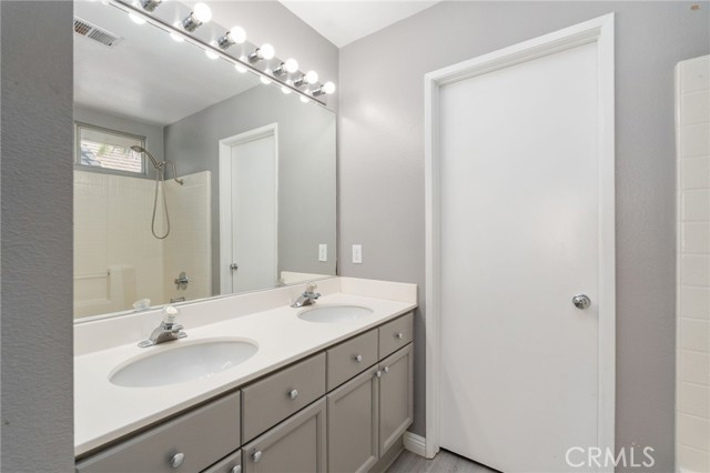 Detail Gallery Image 15 of 26 For 865 Honey Grove Way, Corona,  CA 92878 - 3 Beds | 2/1 Baths