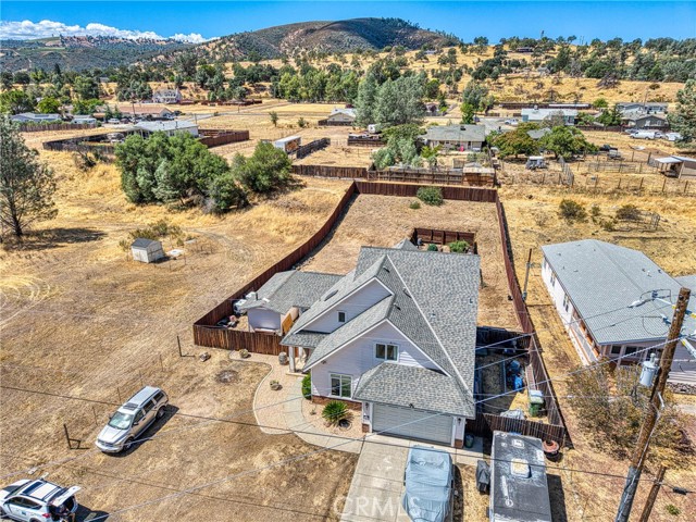 Detail Gallery Image 6 of 56 For 2920 Meadow Creek Rd, Clearlake Oaks,  CA 95423 - 3 Beds | 2/1 Baths