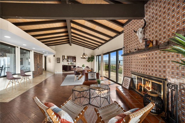 38225 Camino Sierra Road, Temecula CA: https://media.crmls.org/medias/eabae0db-8719-4ff5-81ec-262d090f237a.jpg