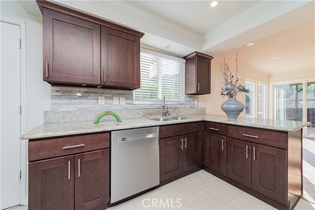 Detail Gallery Image 6 of 31 For 423 Canoe Cove, Diamond Bar,  CA 91765 - 4 Beds | 2/1 Baths