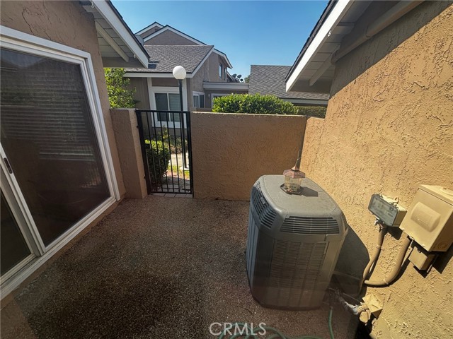Detail Gallery Image 9 of 10 For 2430 Chinook Dr, Placentia,  CA 92870 - 2 Beds | 2 Baths