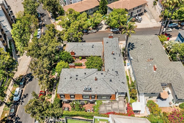 11053 Strathmore Drive, Westwood - Century City CA: https://media.crmls.org/medias/eabceadc-3778-490f-a918-7a3afd434d0e.jpg