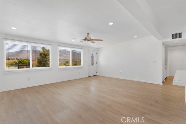 Detail Gallery Image 9 of 40 For 8770 Glendale, Hesperia,  CA 92345 - 3 Beds | 2 Baths