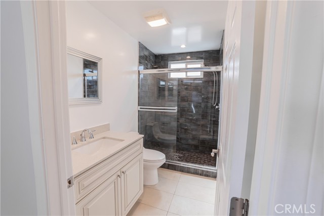 Detail Gallery Image 15 of 24 For 14754 Bassett St, Van Nuys,  CA 91405 - 4 Beds | 2 Baths