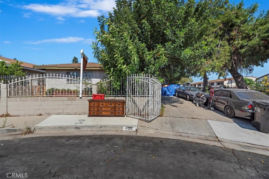435 Leverett Avenue