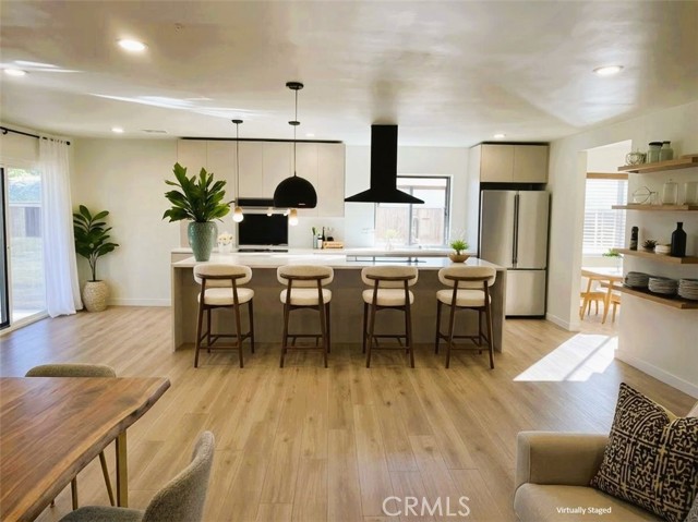 Image 2 of 6 For 3159 Crela Street