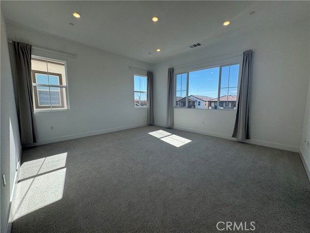 Detail Gallery Image 11 of 28 For 114 Pansy, Irvine,  CA 92618 - 5 Beds | 5 Baths