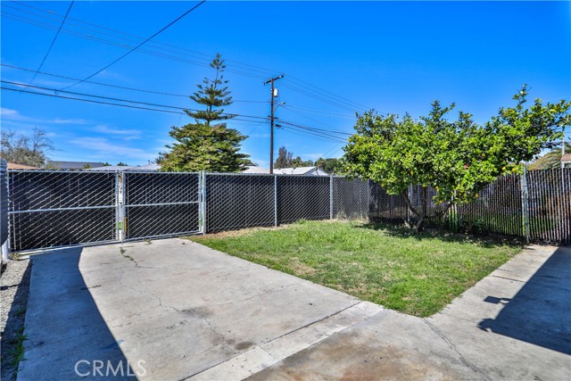 5787 Warren Street, Riverside CA: https://media.crmls.org/medias/eac214a5-51f9-4e2a-9d0c-6846cd72e5a8.jpg