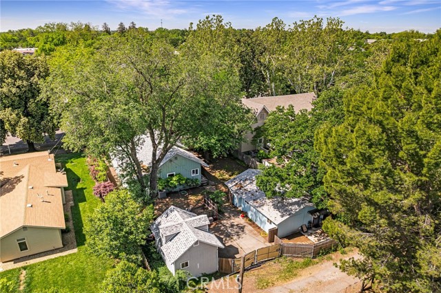 1617 Hemlock Street, Chico CA: https://media.crmls.org/medias/eac35053-61aa-4c6a-9d31-26203baffbd9.jpg