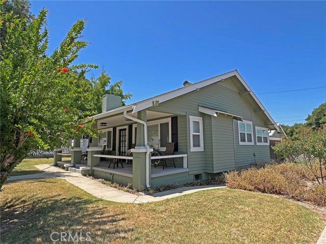 249 16th Street, Paso Robles CA: https://media.crmls.org/medias/eac3a229-d390-4b31-bd50-1679836b3805.jpg