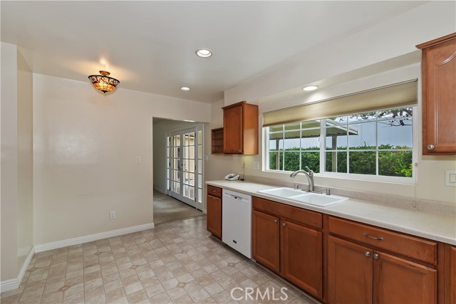 1315 Stillman, Redlands CA: https://media.crmls.org/medias/eac3a84f-beb0-45c0-ac42-3bf19df12440.jpg