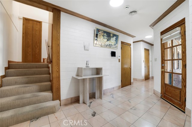 Image 28 of 58 For 2205 Catalina Street