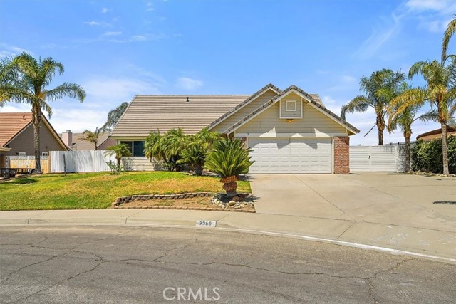 7360 Boxwood Ave, Fontana, CA 92336