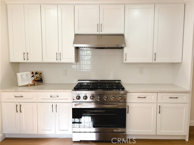 Detail Gallery Image 13 of 29 For 6515 Cimarron, Los Angeles,  CA 90047 - 3 Beds | 2 Baths