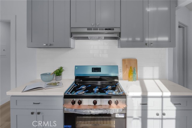 1612 West 71st Street photo 30
