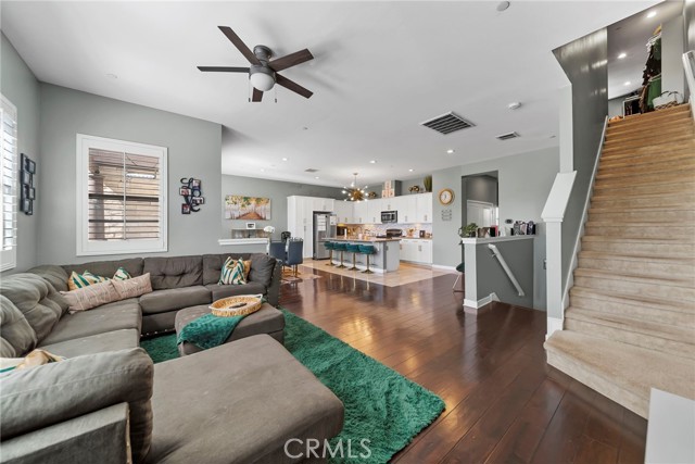 Detail Gallery Image 21 of 61 For 9339 Alondra Bld #2,  Bellflower,  CA 90706 - 3 Beds | 4 Baths