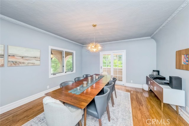 516 Orange Grove Avenue, South Pasadena CA: https://media.crmls.org/medias/eac80bb3-4226-4bca-8738-3abe95f82883.jpg