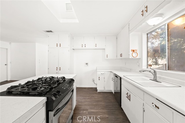 Detail Gallery Image 17 of 38 For 1469 W Marshall Bld, San Bernardino,  CA 92405 - 4 Beds | 2 Baths