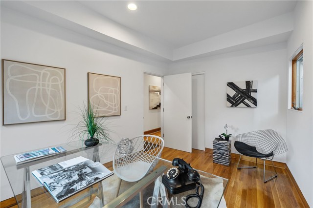 2704 Laurel Avenue, Manhattan Beach, California 90266, 4 Bedrooms Bedrooms, ,4 BathroomsBathrooms,Residential,Sold,Laurel,SB22216035