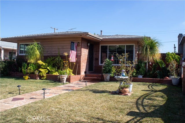 Detail Gallery Image 1 of 1 For 156 S 18th St, Montebello,  CA 90640 - 3 Beds | 1 Baths