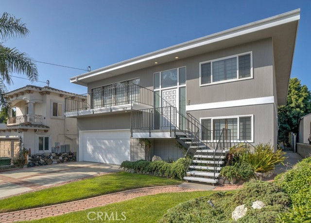 357 Meadows Avenue, Manhattan Beach, California 90266, 4 Bedrooms Bedrooms, ,3 BathroomsBathrooms,Residential,Sold,Meadows,SB21238210