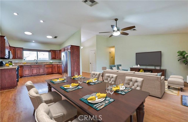 5420 Chiquita Lane, San Bernardino CA: https://media.crmls.org/medias/eacafdf4-1864-4d5a-81ba-da9d86ffa310.jpg