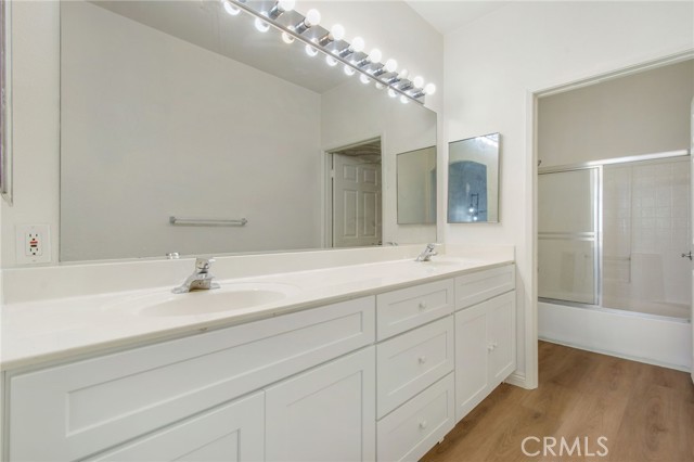 Detail Gallery Image 9 of 27 For 9229 Regents #L406,  La Jolla,  CA 92037 - 2 Beds | 2 Baths