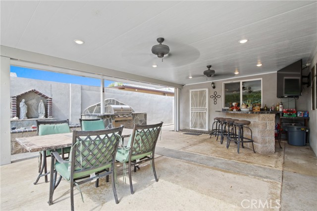 10301 Rhiems Road, Anaheim CA: https://media.crmls.org/medias/eacc8b06-9dfd-474d-9bd2-61b6e582df9a.jpg
