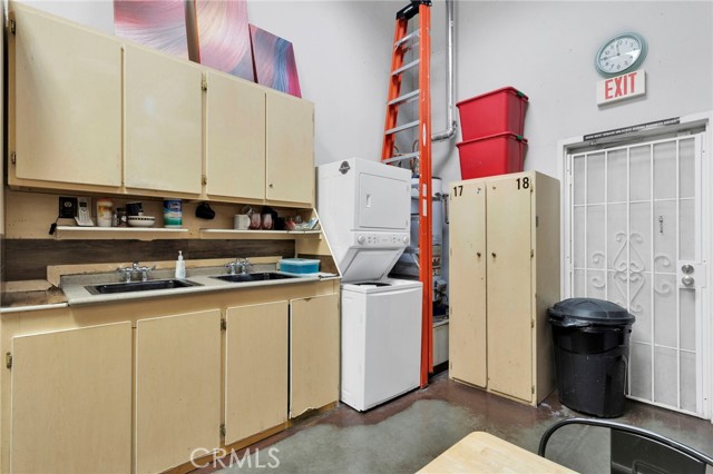 12044 Dunia Road, Victorville CA: https://media.crmls.org/medias/eacc994b-dc88-4c1a-8340-79ab29485b22.jpg