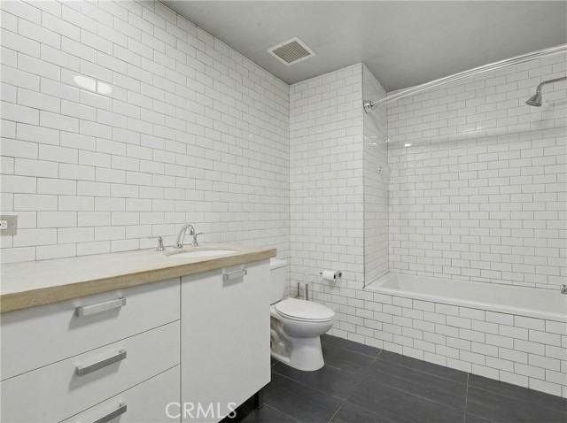 Detail Gallery Image 5 of 18 For 460 S Spring #804,  Los Angeles,  CA 90013 - 0 Beds | 1 Baths