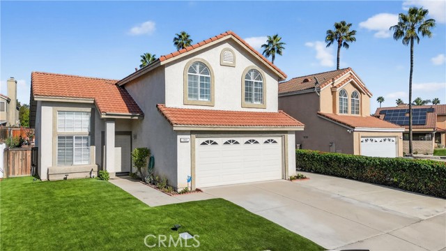Detail Gallery Image 2 of 37 For 13632 Kings Canyon Ct, Fontana,  CA 92336 - 4 Beds | 2/1 Baths