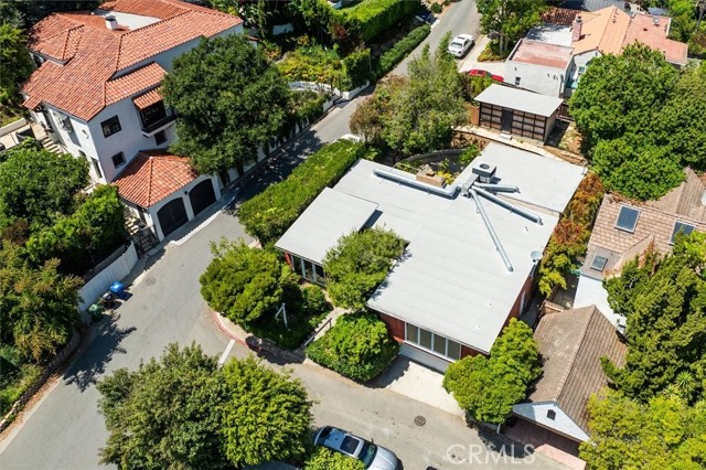 3288 Velma Drive, Los Angeles CA: https://media.crmls.org/medias/eacd8182-a44a-4131-a9d4-fb7bc6a90b14.jpg