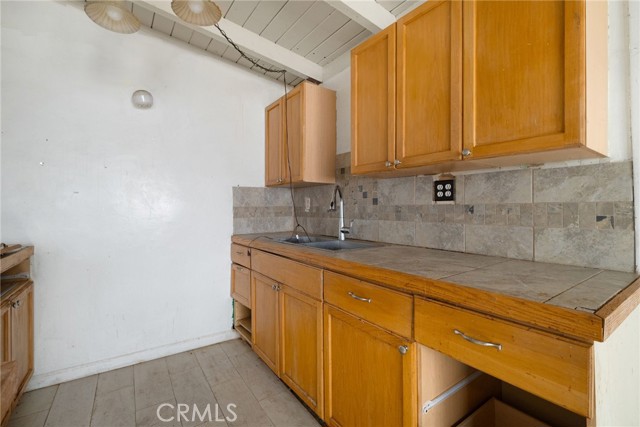 609 S Lassen Street, Willows CA: https://media.crmls.org/medias/eacdaf0a-5b05-4c6d-81f7-4711b4b3abb9.jpg