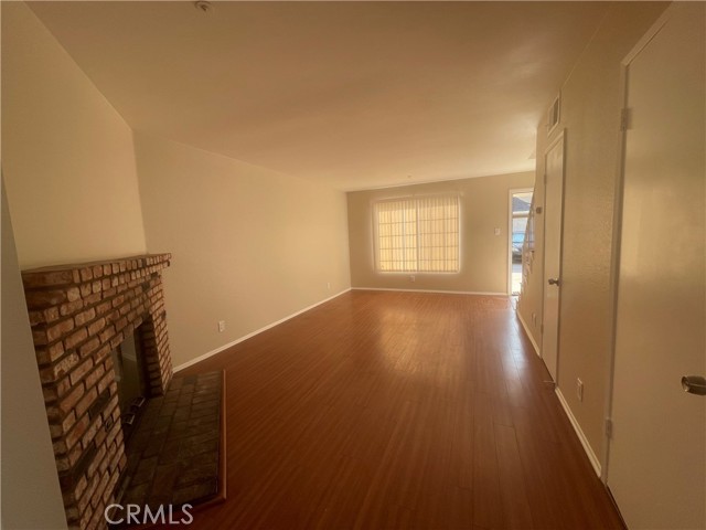 Detail Gallery Image 3 of 9 For 9732 1/4 Cedar St, Bellflower,  CA 90706 - 2 Beds | 1/1 Baths