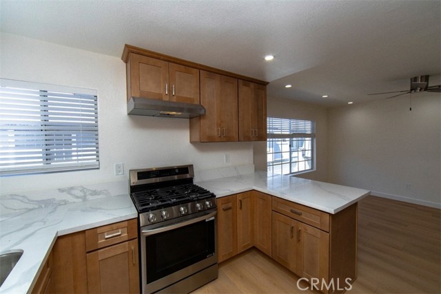 Detail Gallery Image 8 of 49 For 2800 Plaza Del Amo #177,  Torrance,  CA 90503 - 3 Beds | 3 Baths