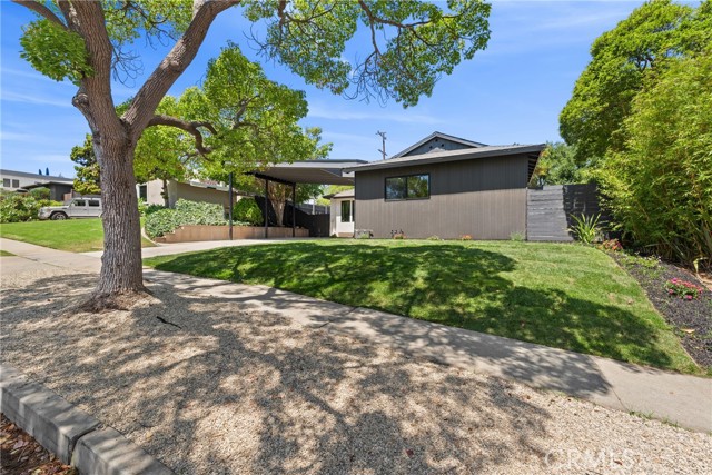 13007 Dewey Street, Los Angeles CA: https://media.crmls.org/medias/eacfbc75-afdb-4c58-a5fd-b38632a5b967.jpg