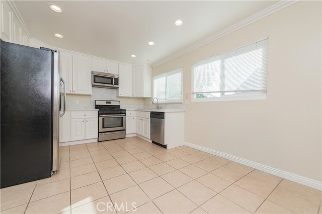 Detail Gallery Image 12 of 44 For 75 Firwood, Irvine,  CA 92604 - 3 Beds | 2 Baths