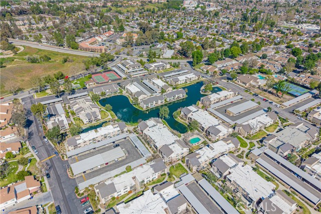 Detail Gallery Image 56 of 59 For 24430 Nicklaus Dr #L2,  Valencia,  CA 91355 - 3 Beds | 3 Baths