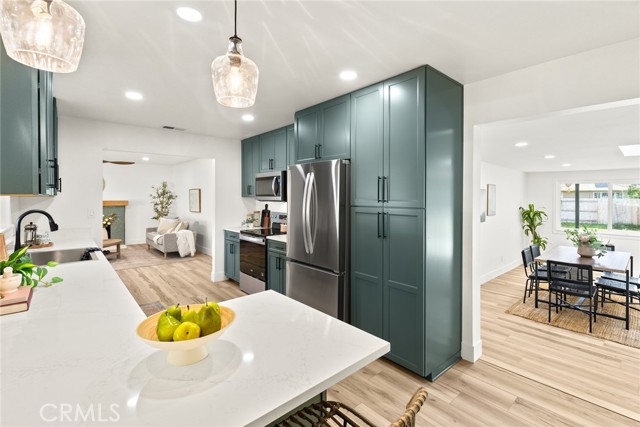 Detail Gallery Image 11 of 27 For 16 El Cerrito Dr, Chico,  CA 95973 - 3 Beds | 2 Baths