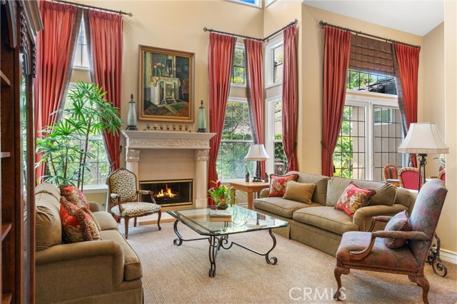 18912 Rockinghorse Lane, Huntington Beach CA: https://media.crmls.org/medias/ead04a4b-4153-4afd-aec6-2e5ace162a02.jpg