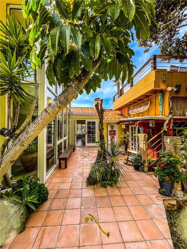 Ead0adf5 9366 4611 9fe1 Be7a1ba506e0