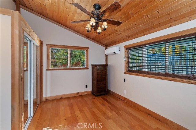 Detail Gallery Image 22 of 42 For 32765 Cougar, Arrowbear,  CA 92382 - 3 Beds | 1 Baths