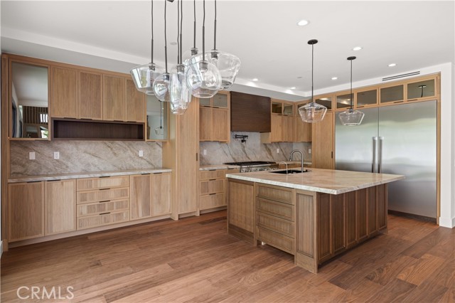 2111 Clark, Redondo Beach, California 90278, 4 Bedrooms Bedrooms, ,5 BathroomsBathrooms,Residential,For Sale,Clark,SB26059150