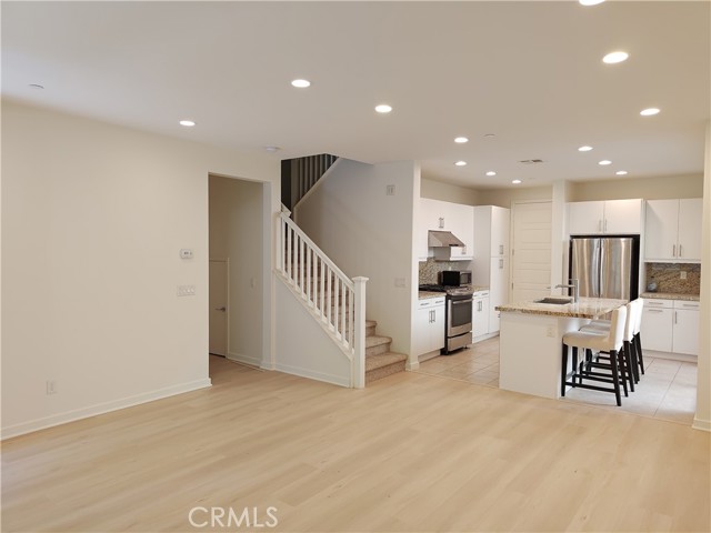 Detail Gallery Image 4 of 17 For 57 Wild Rose, Lake Forest,  CA 92630 - 3 Beds | 3 Baths