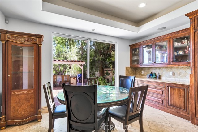 22349 Dolorosa Street, Woodland Hills CA: https://media.crmls.org/medias/ead29e22-08a0-47c1-b9ff-a352fc391d00.jpg