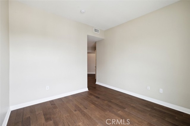 Detail Gallery Image 35 of 71 For 619 Caruso Ave, Glendale,  CA 91210 - 2 Beds | 3 Baths