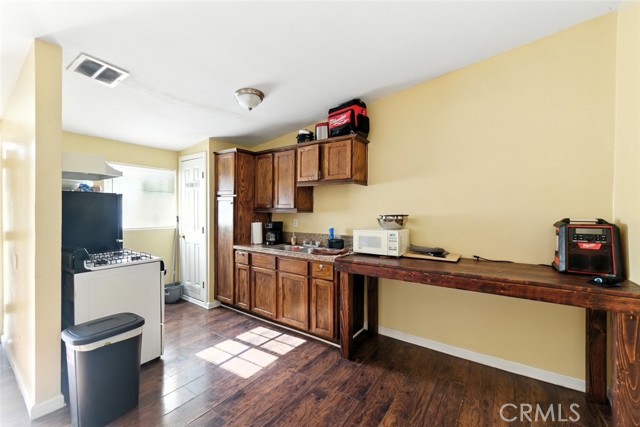 8876 Cypress Avenue, Riverside CA: https://media.crmls.org/medias/ead4533d-5d49-4e6c-9971-d6bed8bd4586.jpg