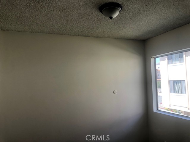 218 N Nicholson Avenue, Monterey Park CA: https://media.crmls.org/medias/ead53717-3828-4a43-8673-65e5d86bd9f6.jpg