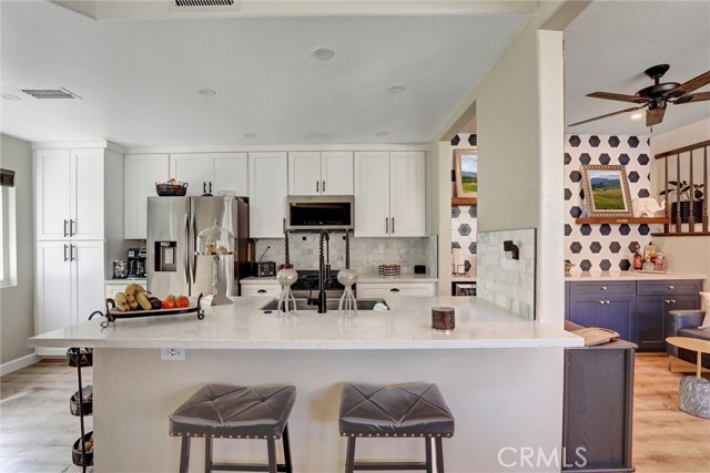 Detail Gallery Image 11 of 37 For 2000 San Antonio Dr, Corona, Corona,  CA 92882 - 3 Beds | 2/1 Baths